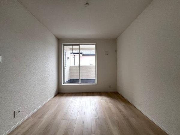 長与町嬉里郷第3　3号棟の洋室画像