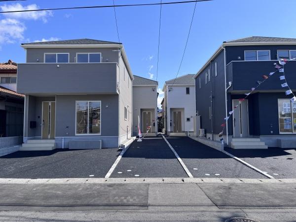 長与町嬉里郷第3　3号棟の駐車場画像