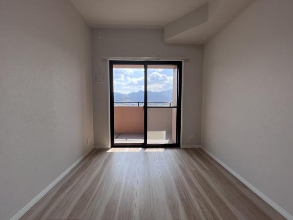 アプローズ長崎南ベイサイドヒルズ弐番館の洋室画像