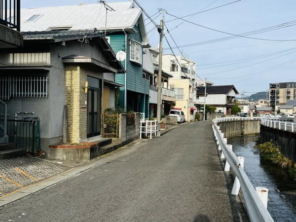 若草町売地の前面道路含む現地写真画像