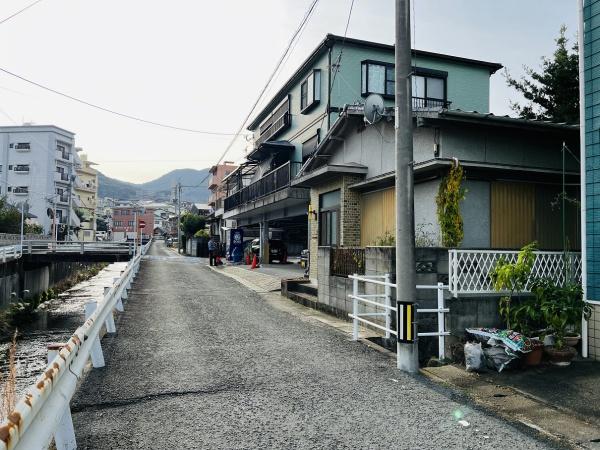 若草町売地の前面道路含む現地写真画像