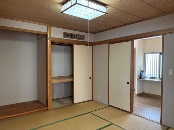 宝栄町戸建ての和室画像