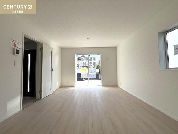 長崎市かき道第4　2号棟のリビング画像