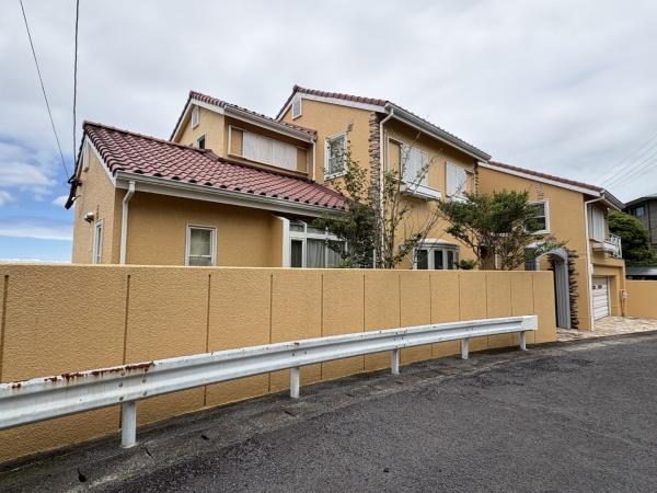 三景台町戸建ての前面道路含む現地写真画像