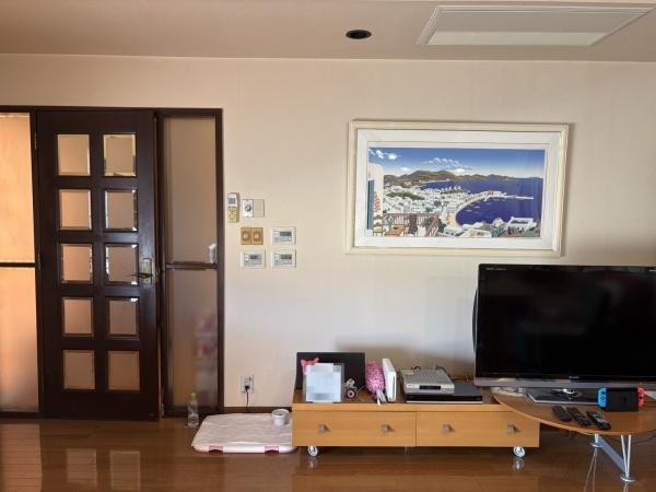 三景台町戸建てのリビング画像