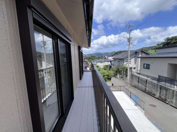 西彼杵郡長与町吉無田郷の中古一戸建のバルコニー画像