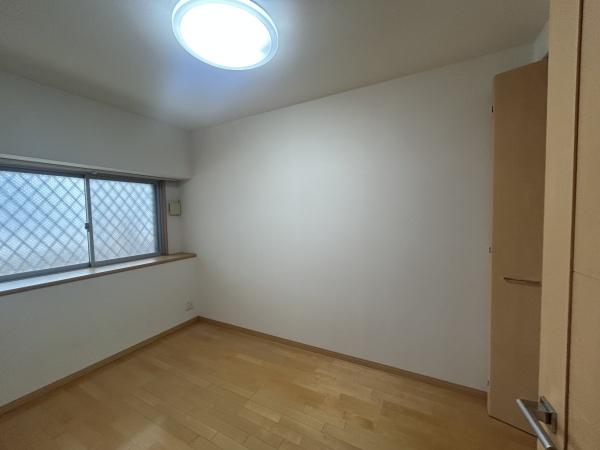 エイルマンション茂里町の洋室画像