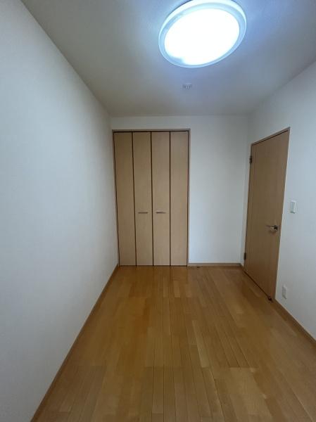 エイルマンション茂里町の洋室画像