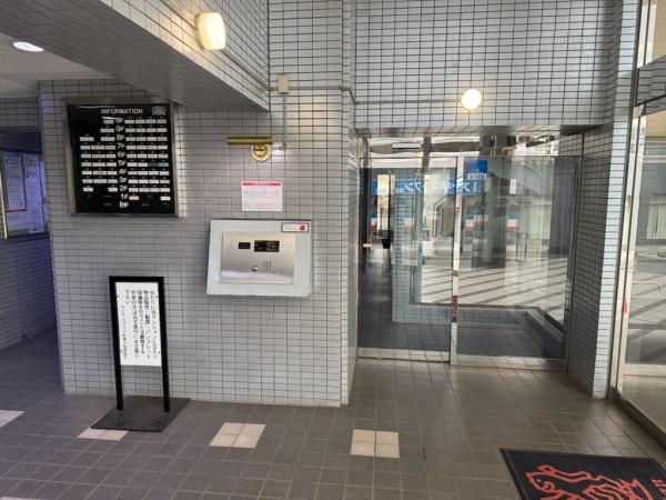 ライオンズプラザ新横浜のエントランス画像