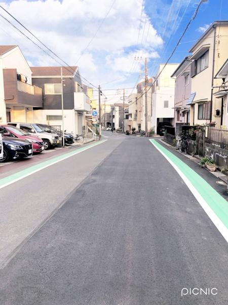 横浜市中区本牧原の前面道路含む現地写真画像