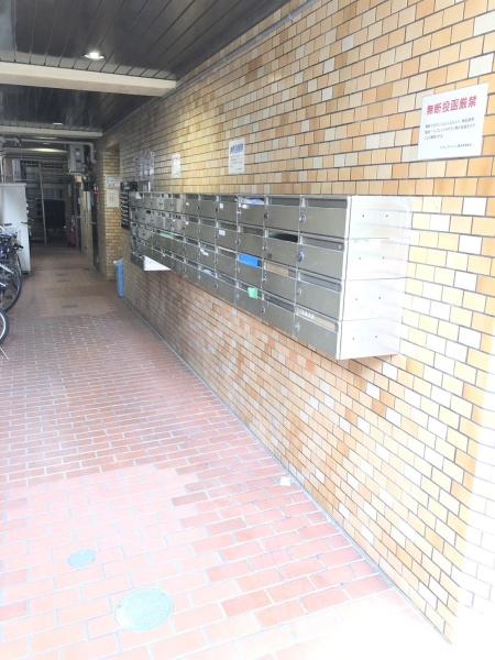 ライオンズマンション横浜のエントランス画像