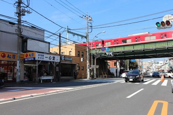 横浜市南区井土ケ谷下町のマンションの駅画像