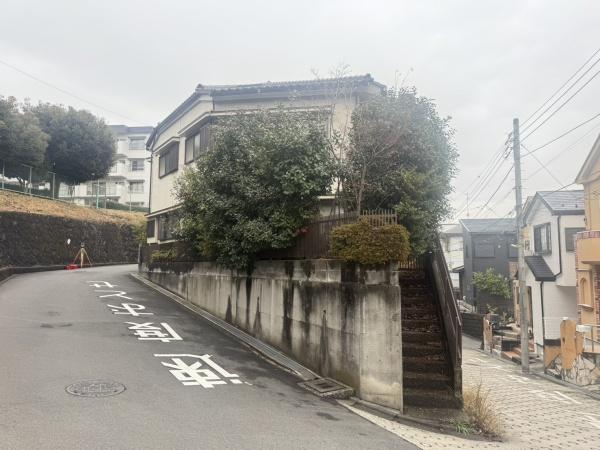 芹が谷売地の前面道路含む現地写真画像