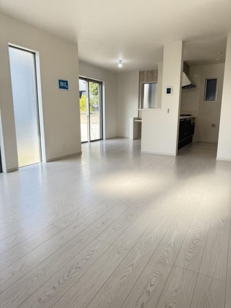 横浜市金沢区高舟台２丁目の新築一戸建のリビング画像