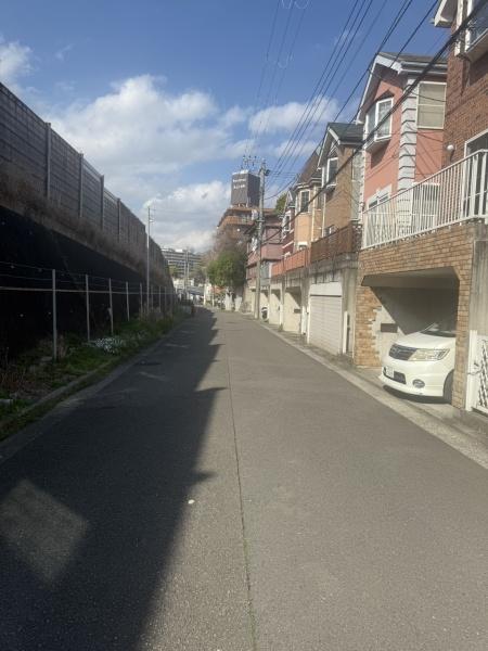 狩場町売地の前面道路含む現地写真画像