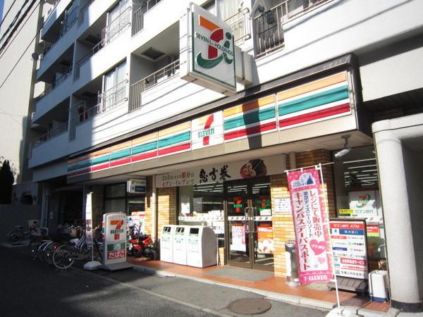 メイテル吉野町のコンビニ画像