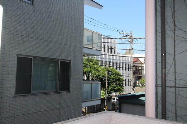 横浜市神奈川区青木町のマンションの現地からの眺望画像