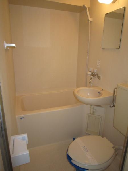 グランデール横浜伊勢佐木のトイレ画像