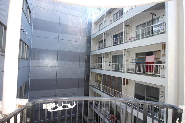 パークノヴァ横浜参番館のバルコニー画像