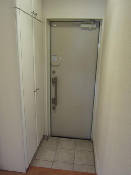 ヒルヴィレッジの玄関画像