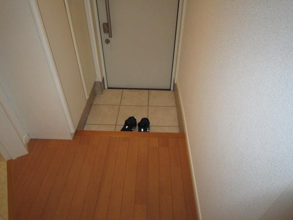 ヒルヴィレッジの玄関画像