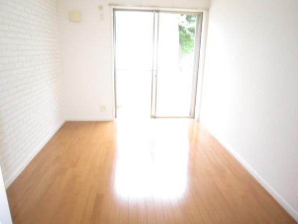 ヒルヴィレッジの洋室画像