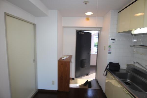 カスティール・タナベのリビング画像