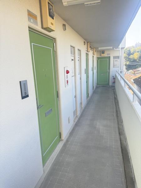 スカイコート西谷の玄関画像