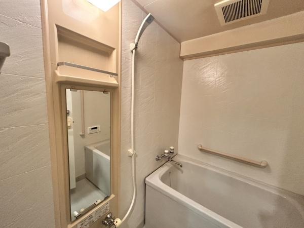 日神パレステージ横浜吉野町のバス画像