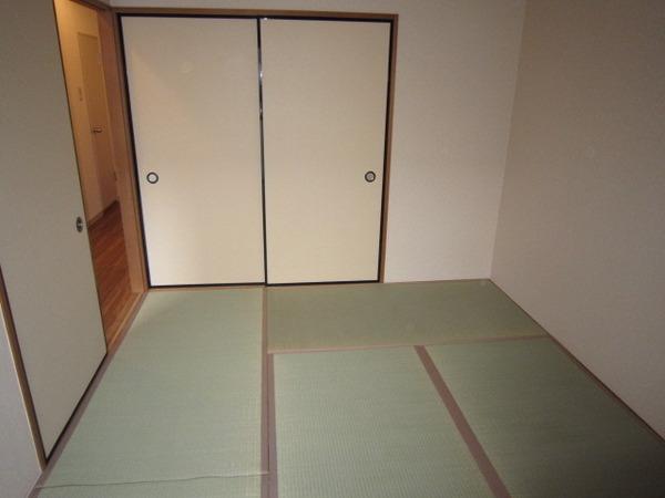 グラースビ吉野町の和室画像