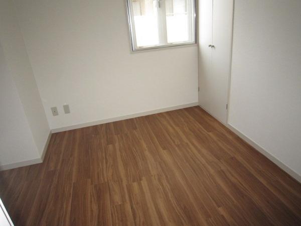 グラースビ吉野町の洋室画像