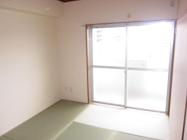 グラースビ吉野町の和室画像