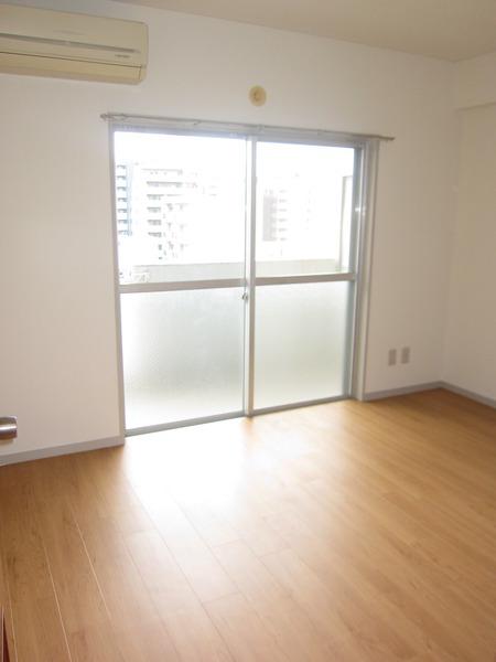 グラースビ吉野町のリビング画像