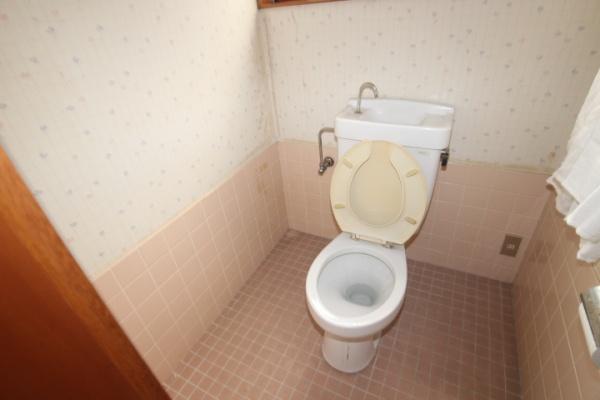 新川町１丁目貸家のトイレ画像
