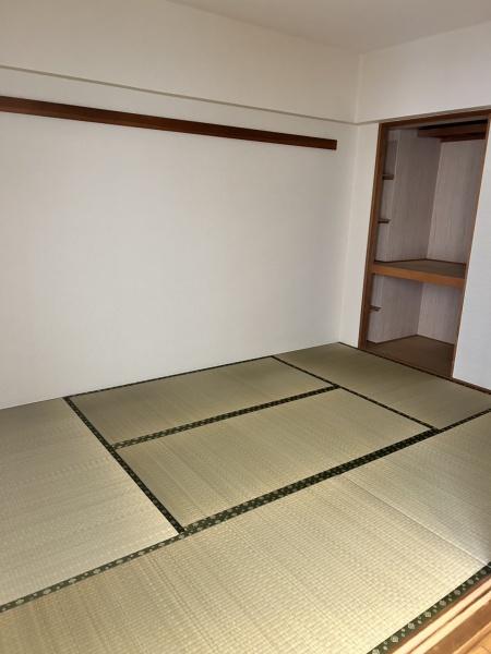 伊勢佐木南パークハウス壱番館の和室画像