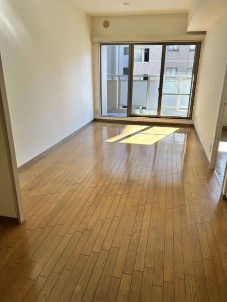 伊勢佐木南パークハウス壱番館のリビング画像