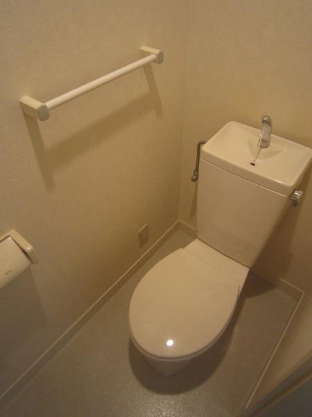 ラ・トゥール・ジョーヌのトイレ画像