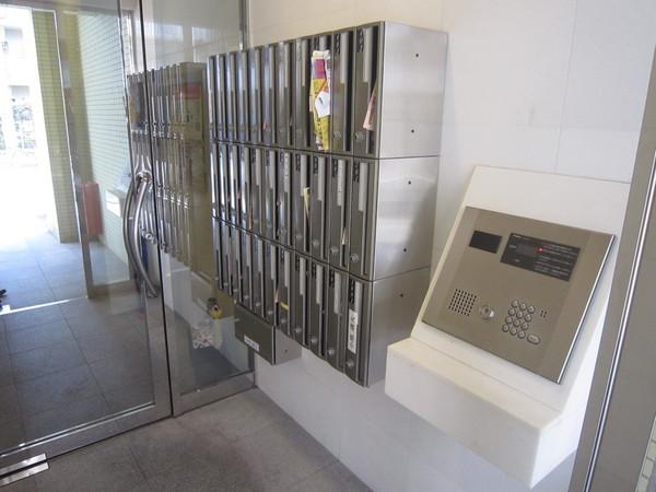 ラ・トゥール・ジョーヌのエントランス画像