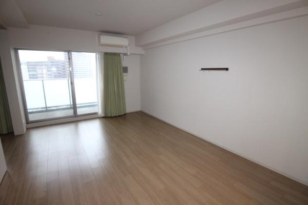 相模原市南区上鶴間本町２丁目のマンションのリビング画像