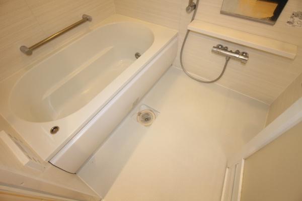 相模原市南区上鶴間本町２丁目のマンションのバス画像