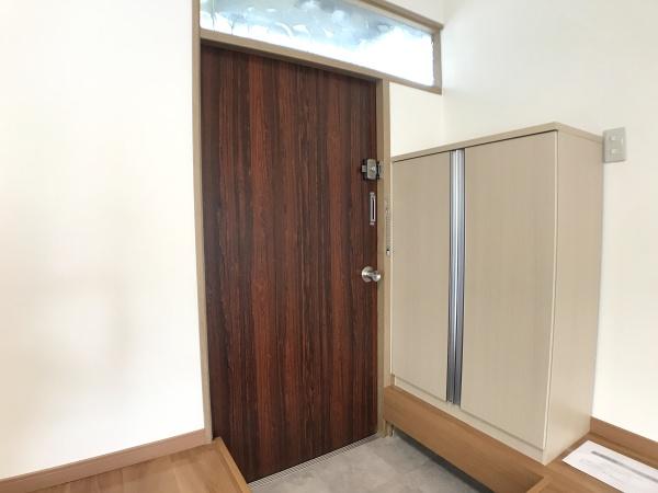 若葉の丘フェリチータ初音の玄関画像