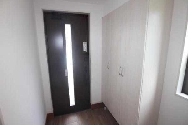 南太田B号棟の玄関画像