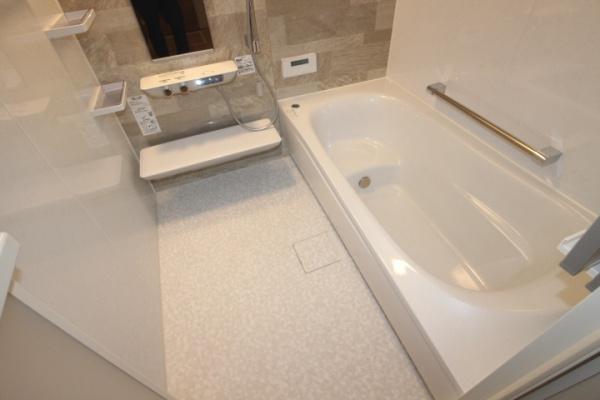 南太田B号棟のバス画像