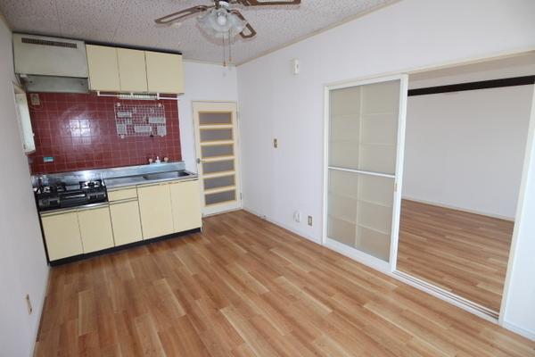 横須賀市船越町８丁目のアパートのリビング画像