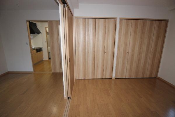 横浜市南区二葉町2丁目のマンションの収納画像