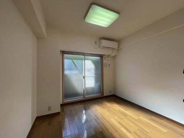 シャトーミニョンの洋室画像