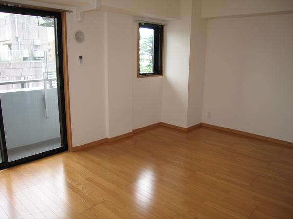 オードリーパレスの洋室画像