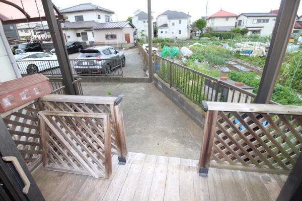 和泉町貸家の駐車場画像