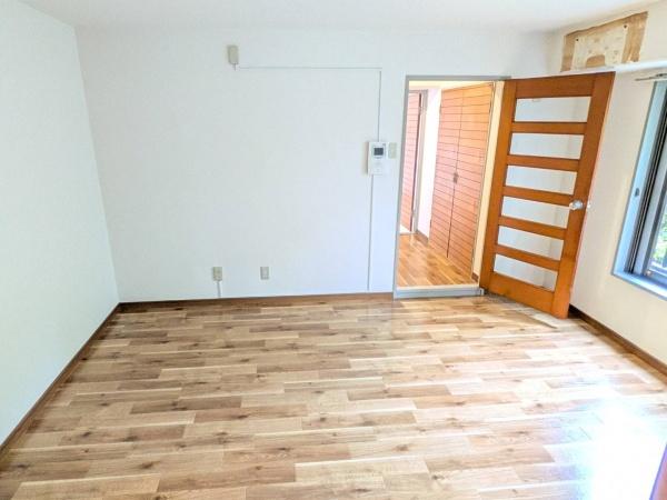 磯子シルクマンションの洋室画像