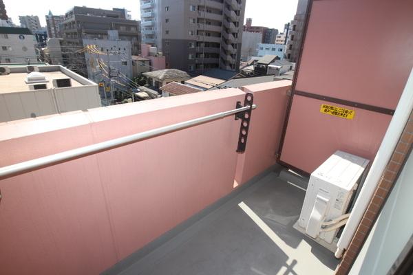 アークオプス阪東橋のバルコニー画像
